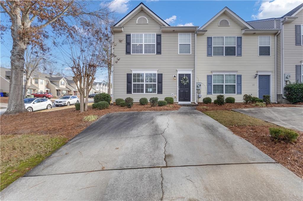 127 Chastain Cir., Newnan, GA 30263