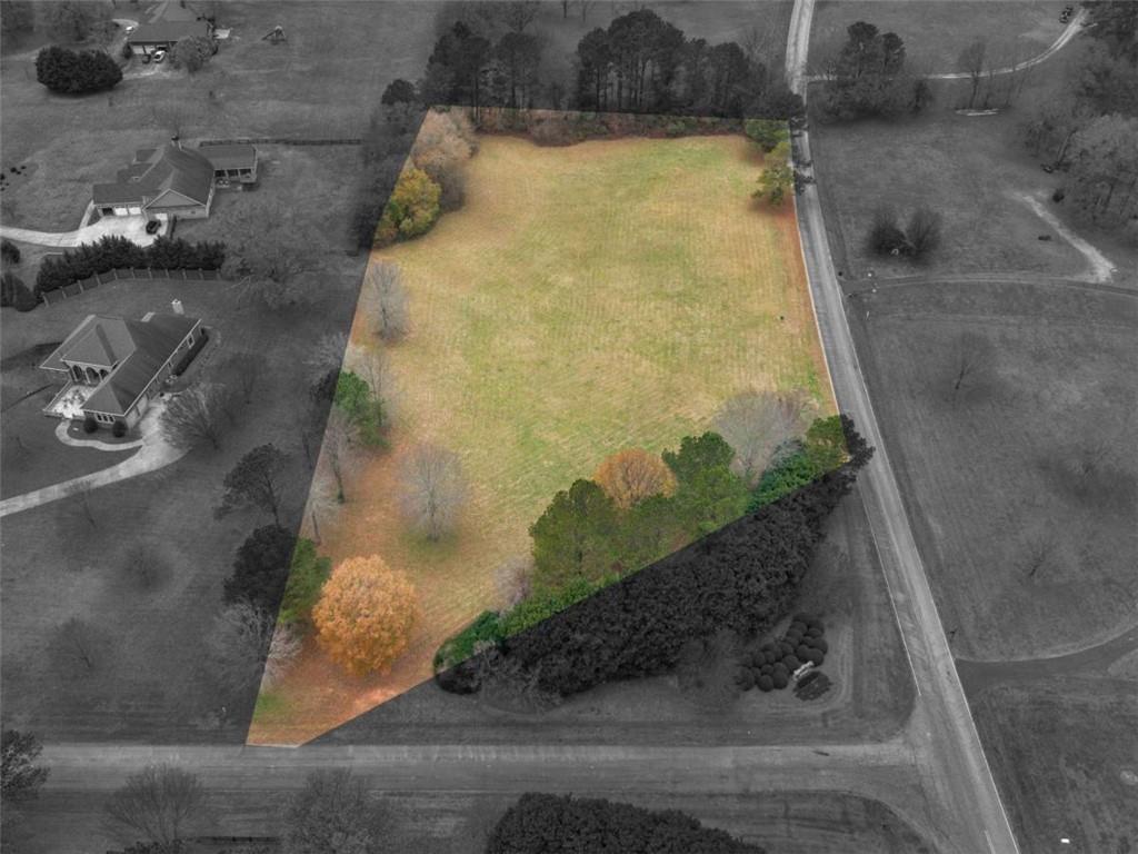 345 River Cove Rd., Social Circle, GA 30025