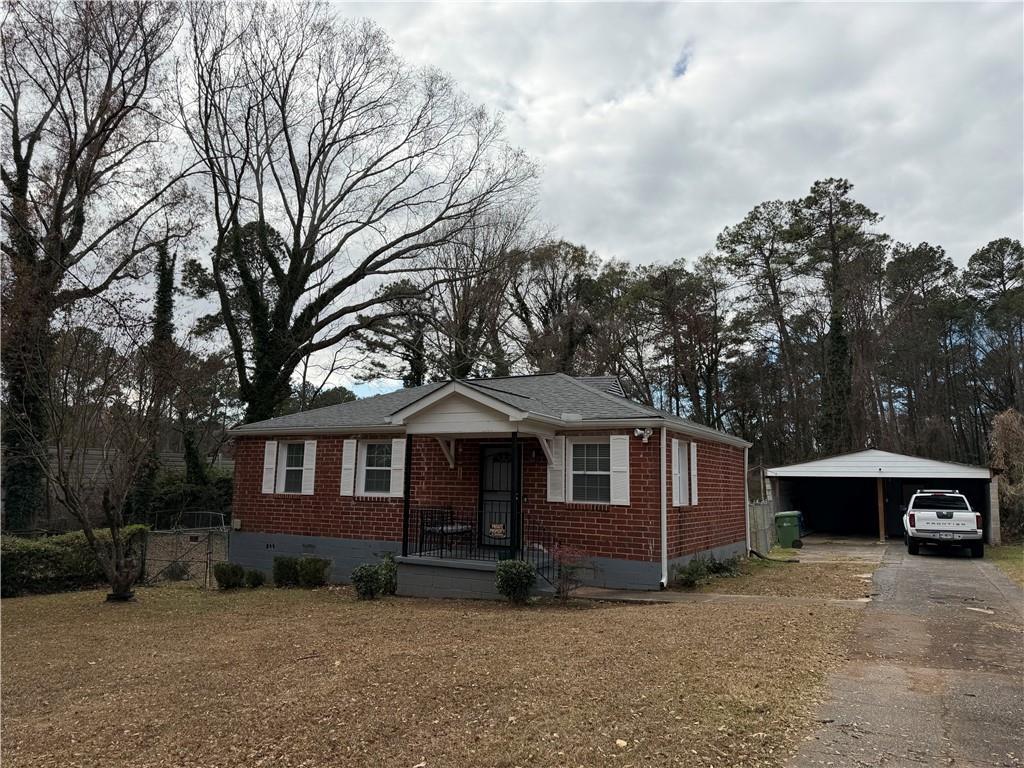 142 Hutton Pl., Atlanta, GA 30318