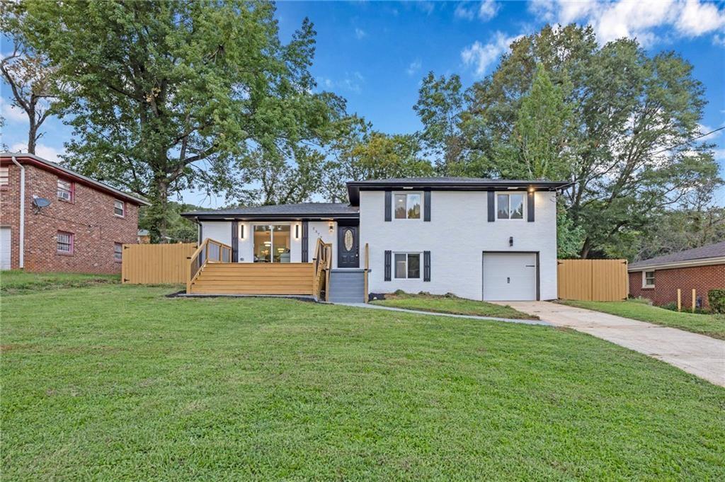 2377 Fontaine Cir., Decatur, GA 30032