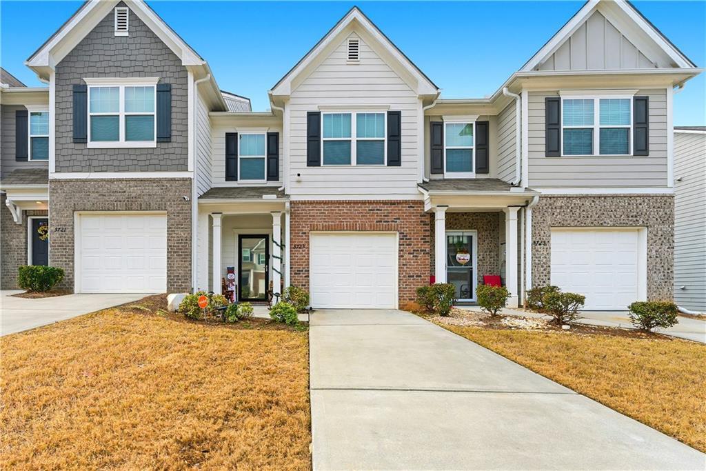 5723 Union Pointe Dr., Union City, GA 30291