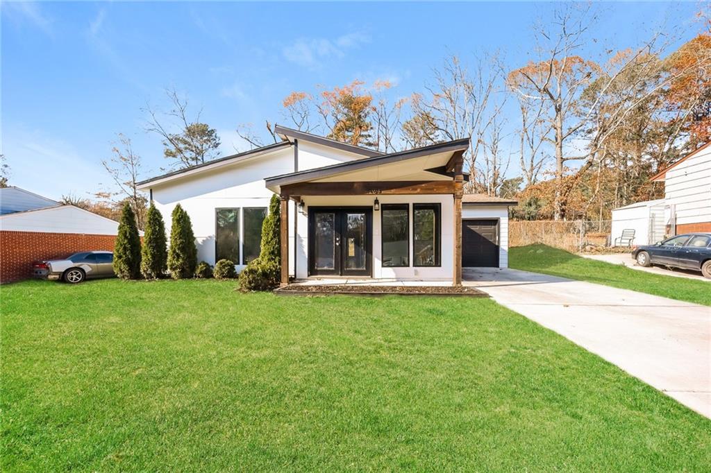 1433 Willow Dr., Riverdale, GA 30296