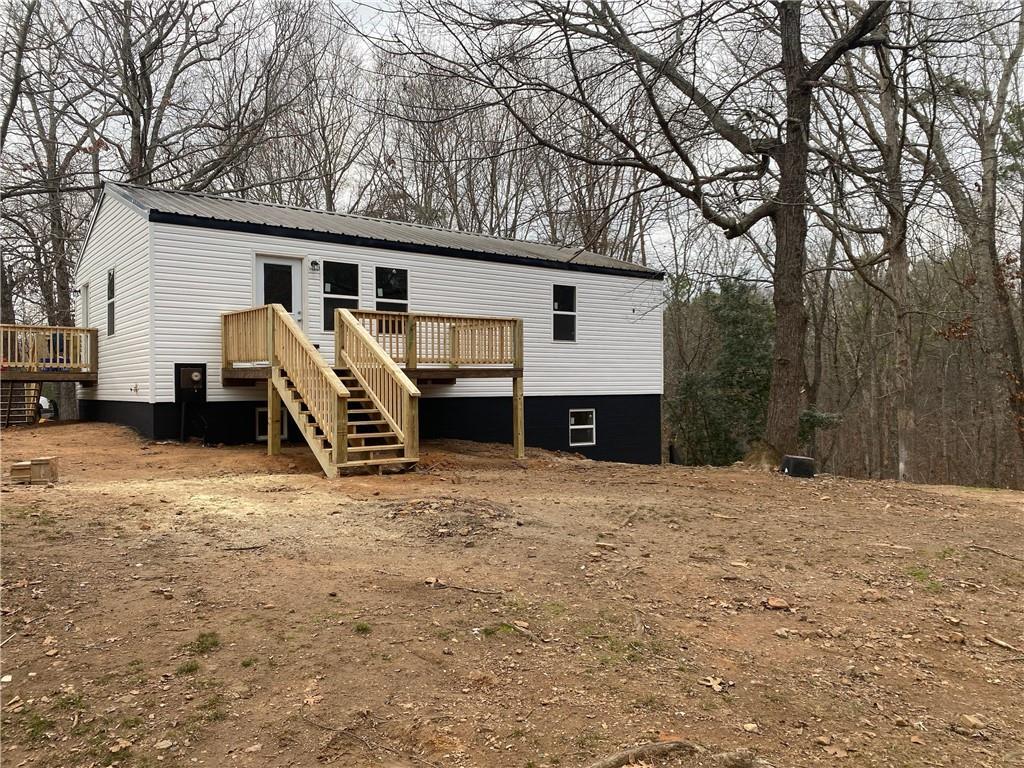 78 Ridgeback Rd., Talking Rock, GA 30175