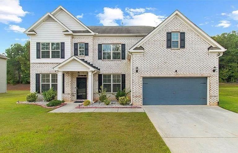 295 River Walk Farm Pkwy., Covington, GA 30014