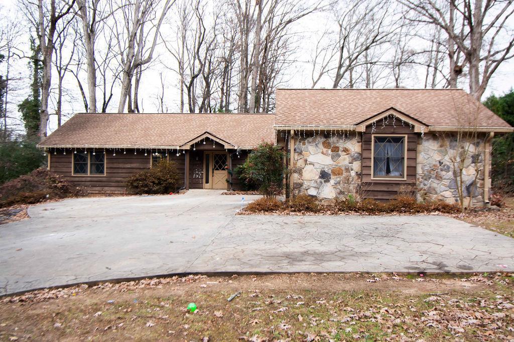 1894 Windburn Ct., Snellville, GA 30078