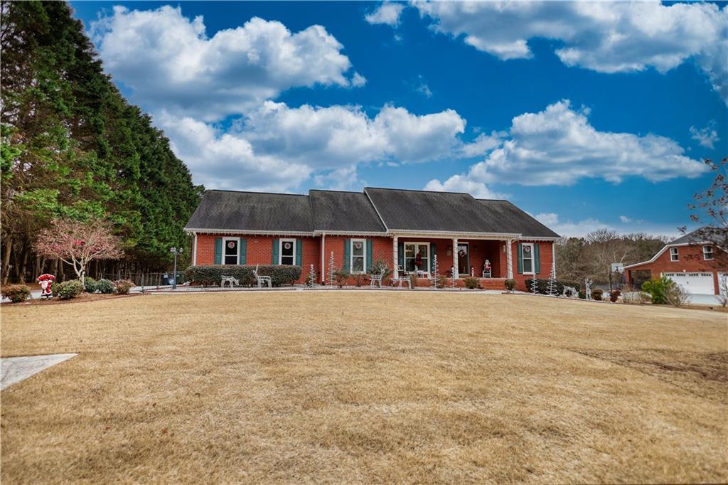 2822 Green Rd., Loganville, GA 30052