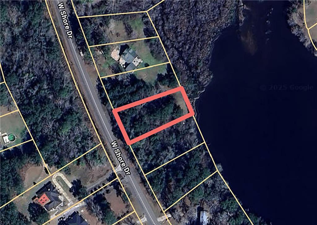 185 W Shore Dr., Ochlocknee, GA 31773