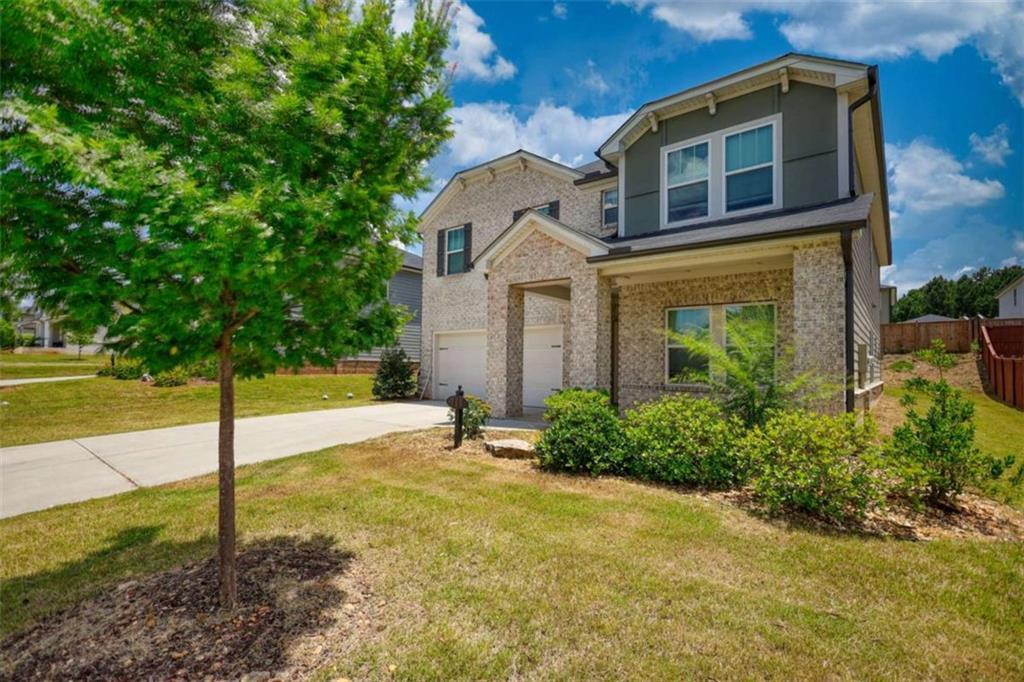 719 Sara Meadow Rd., Loganville, GA 30052