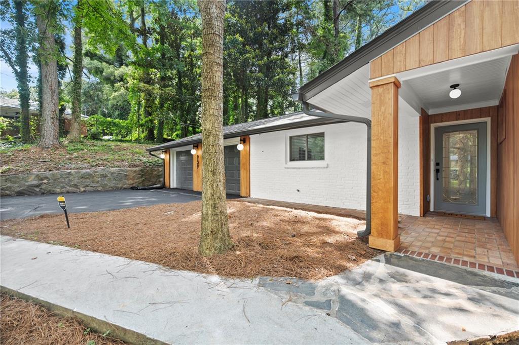 959 Peyton Rd., Atlanta, GA 30311