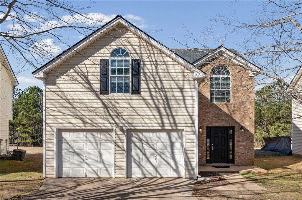 565 Amish Ave., Riverdale, GA 30296