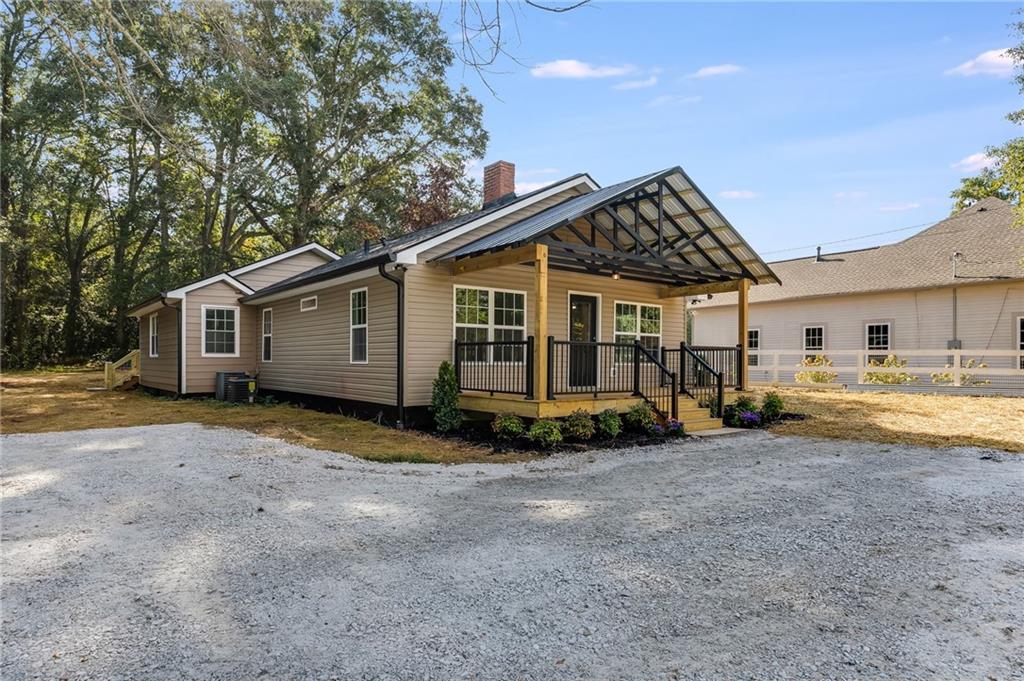 717 Wedowee St, Bowdon, GA 30108