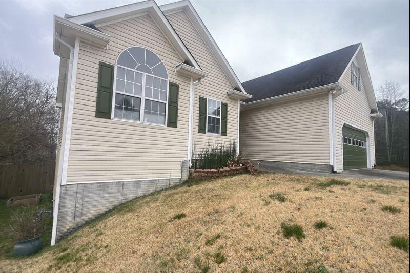 105 Twin Oaks Dr., Calhoun, GA 30701