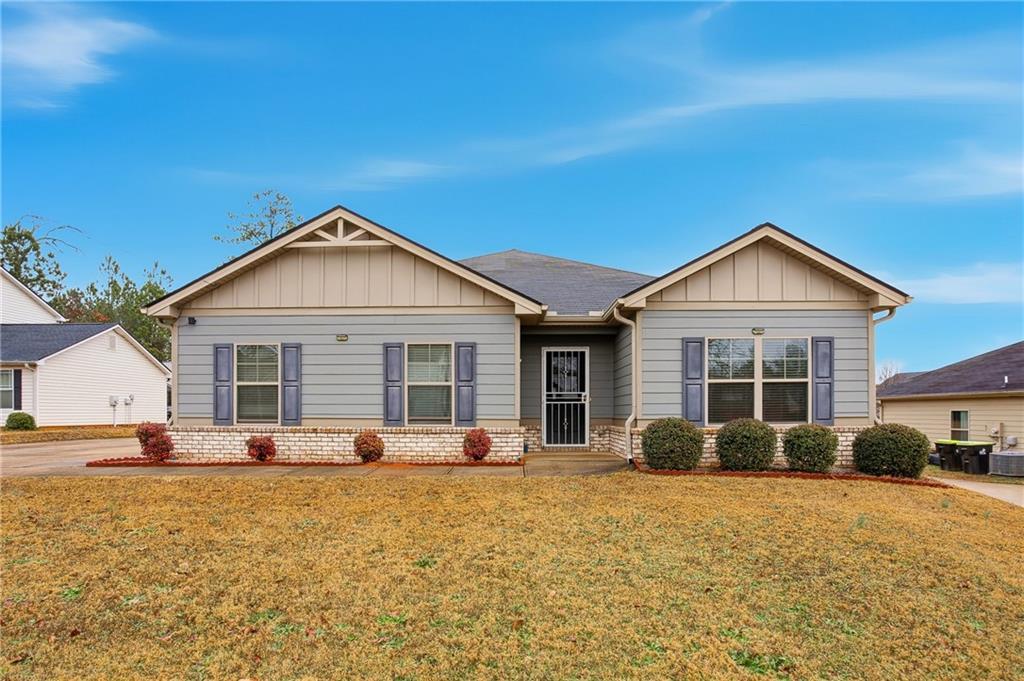 6968 New Dale Rd., Rex, GA 30273