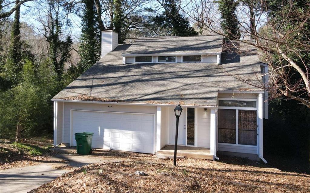 429 Rue De Chateau, Stone Mountain, GA 30083