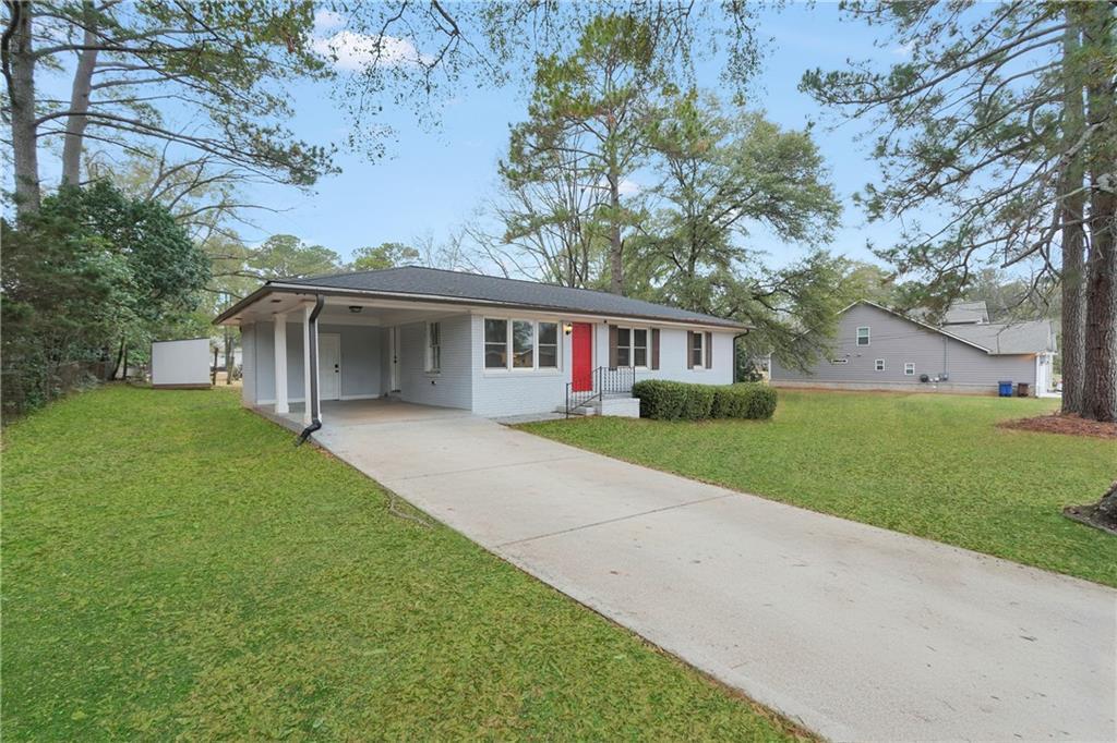 161 Carver Rd., Mcdonough, GA 30253