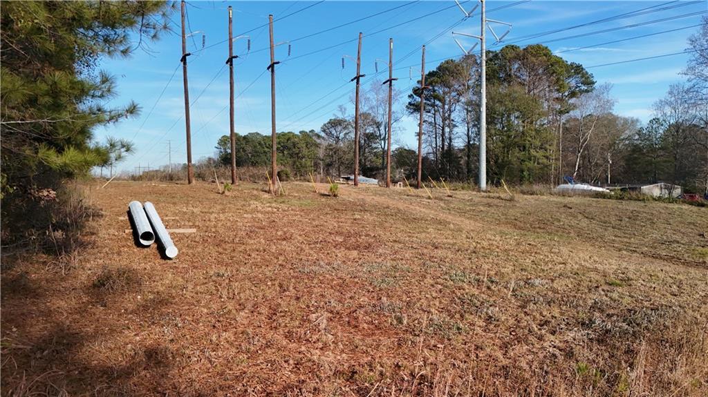 5158 SE Groovers Landing Rd., Acworth, GA 30102