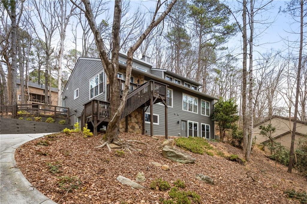 110 Lake Top Ct., Roswell, GA 30076