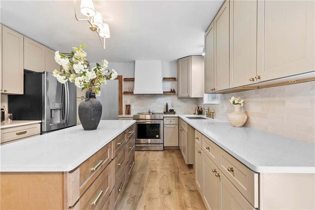 2667 Tammi Ln., Gainesville, GA 30506