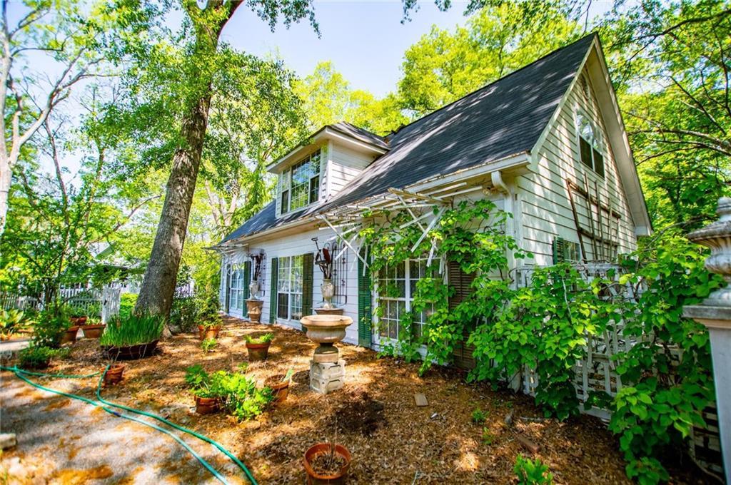 8612 Campbellton St., Douglasville, GA 30134