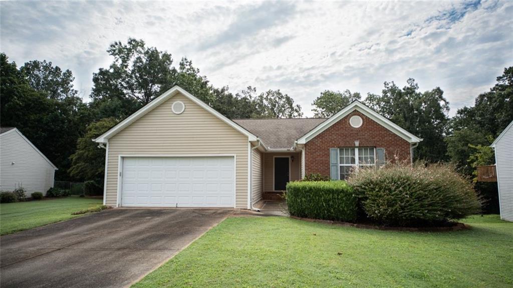 5437 Evergreen Forest Ct., Flowery Branch, GA 30542