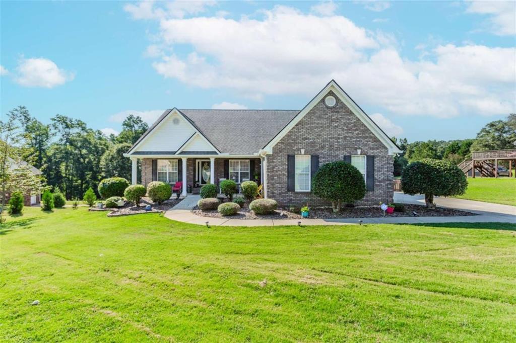 855 Crystal Meadow Dr., Winder, GA 30680