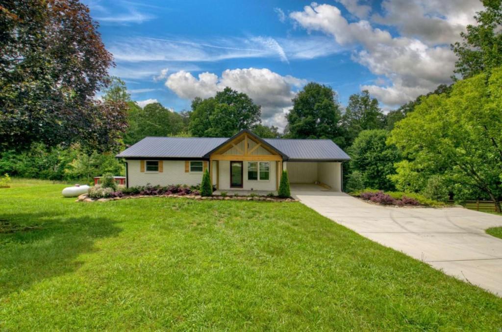 975 Goss Rd., Epworth, GA 30541