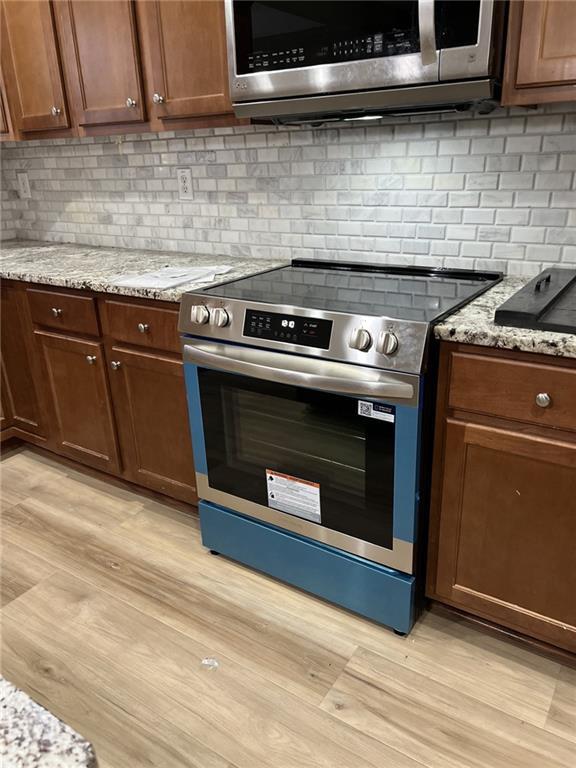 1806 Waters Edge Tr., Roswell, GA 30075