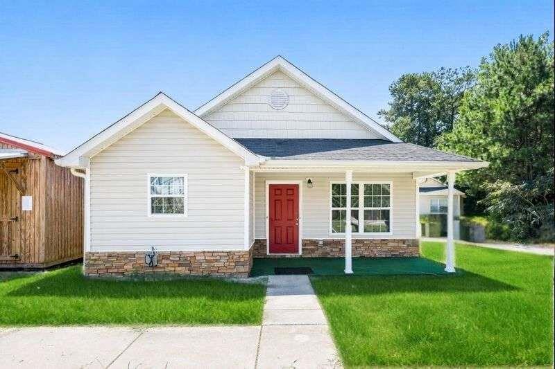 281 Northwinds Blvd., Carrollton, GA 30117