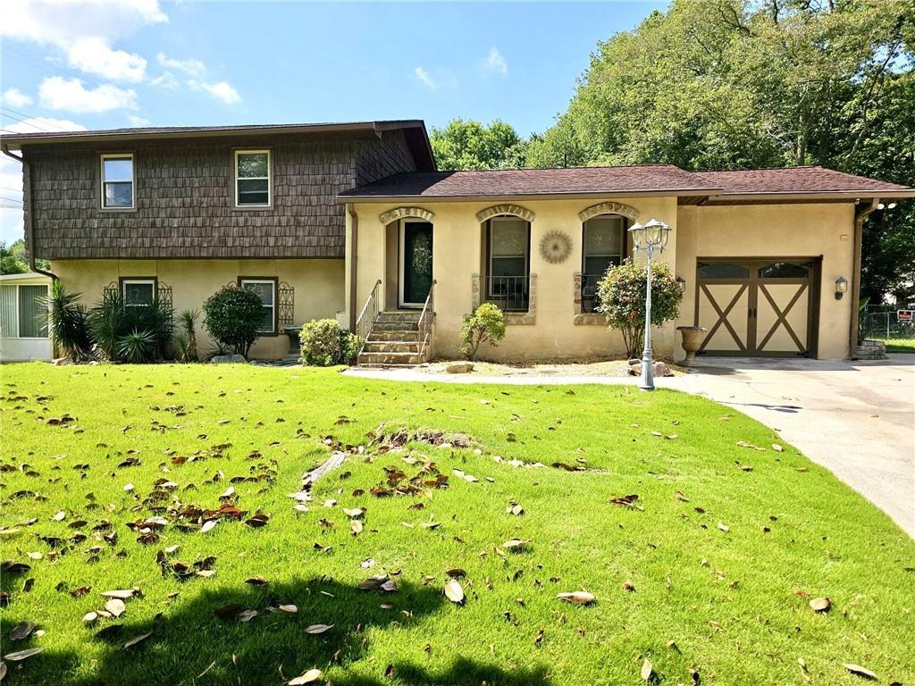 1244 Hickory Wood Dr., Woodstock, GA 30188