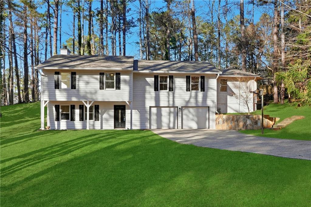 915 Wyntuck Dr., Kennesaw, GA 30152