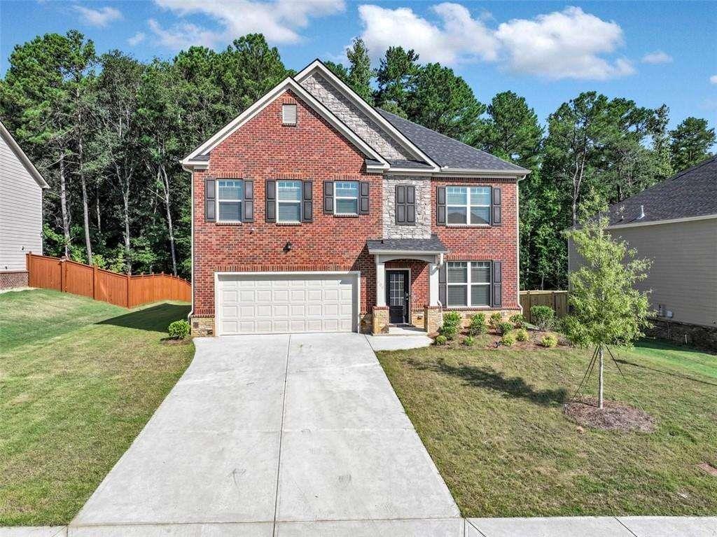 609 Blue Juniper Cir., Loganville, GA 30052