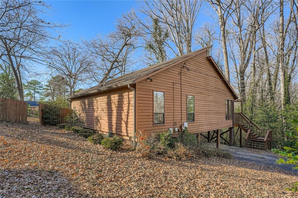 535 Balfour Dr., Decatur, GA 30032