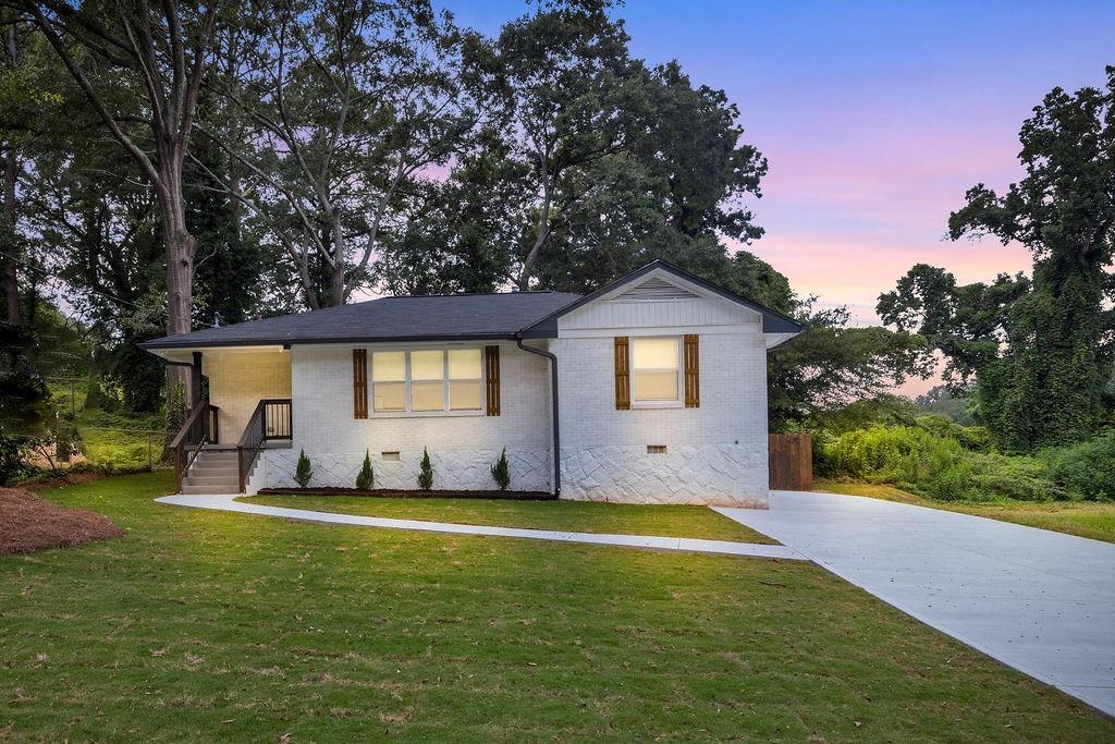 2219 Sharon Way, Decatur, GA 30032