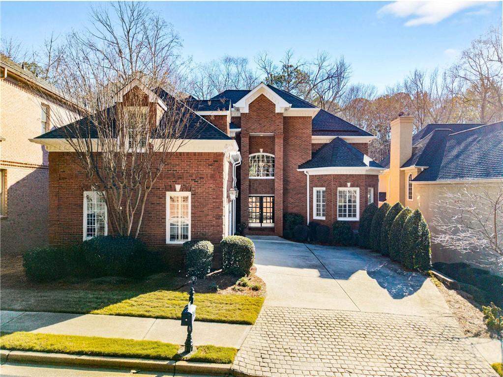 2075 River Falls Dr., Roswell, GA 30076