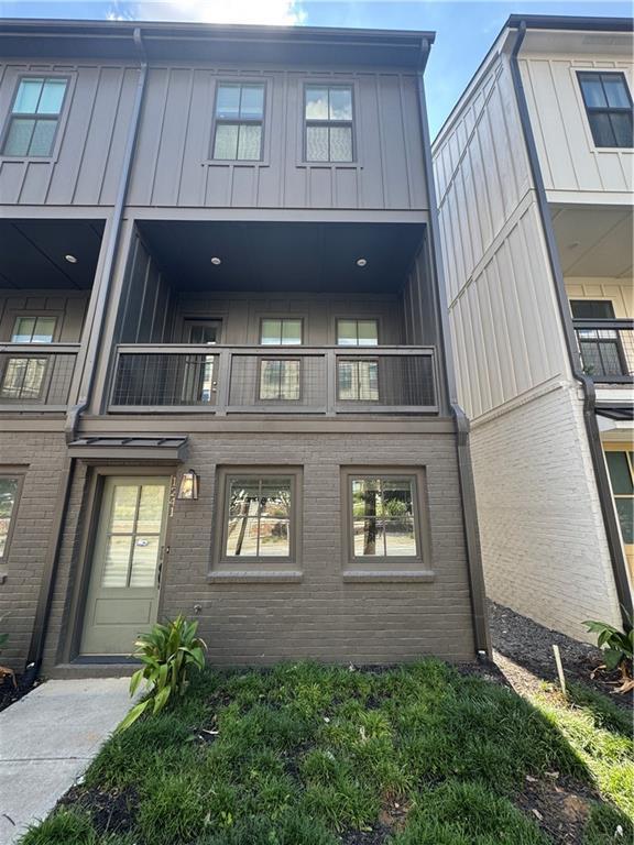 1241 Cushenberry Ln., Atlanta, GA 30318