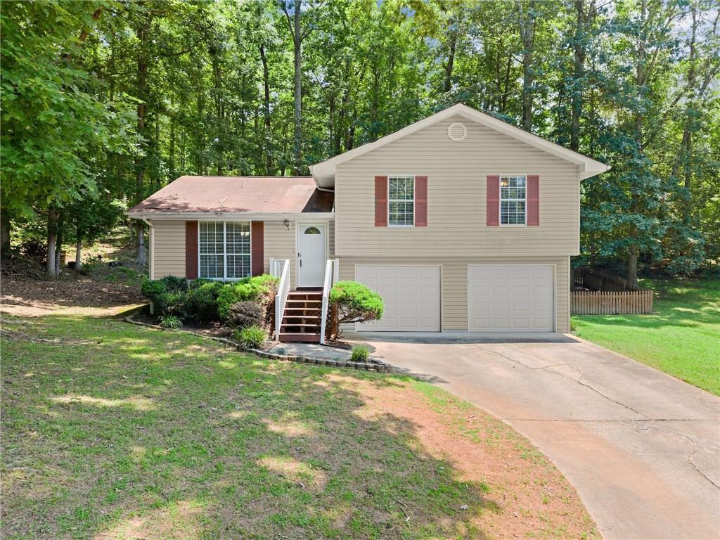 6311 Bent Oaks Ct., Flowery Branch, GA 30542