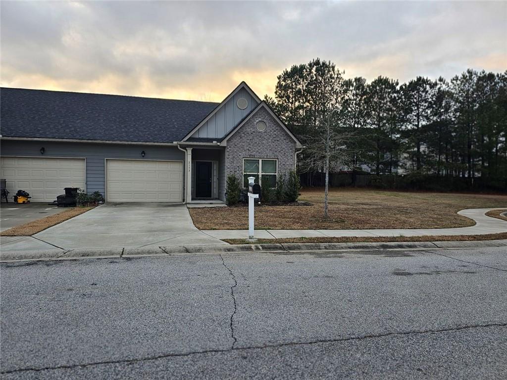 2153 Red Oak Cir., Union City, GA 30291