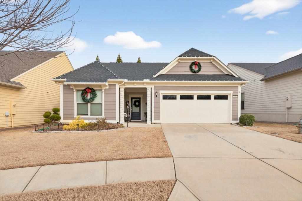 5713 Cypress Bluff Ln., Hoschton, GA 30548