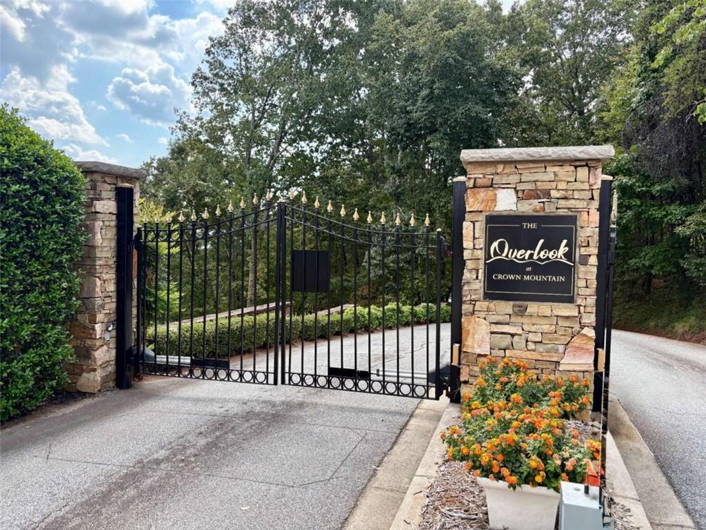 Crown Mountain, Dahlonega, GA 30533