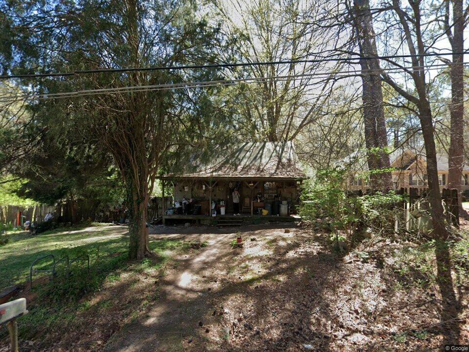 1353 Dillon Rd., Austell, GA 30168