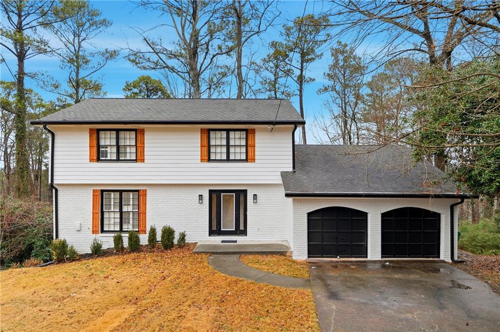 2958 Applewood Ct., Atlanta, GA 30345