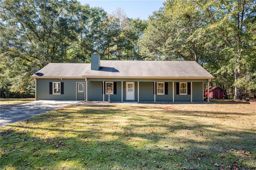 70 Countryside Ln., Covington, GA 30016