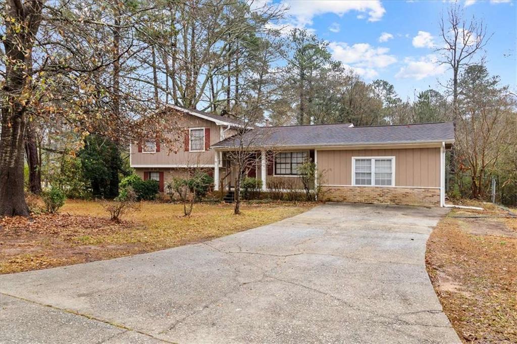 45 Carriage Cir., Stockbridge, GA 30281