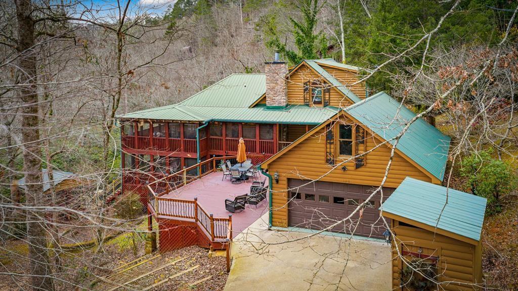 120 N Riverview Ln., Ellijay, GA 30536