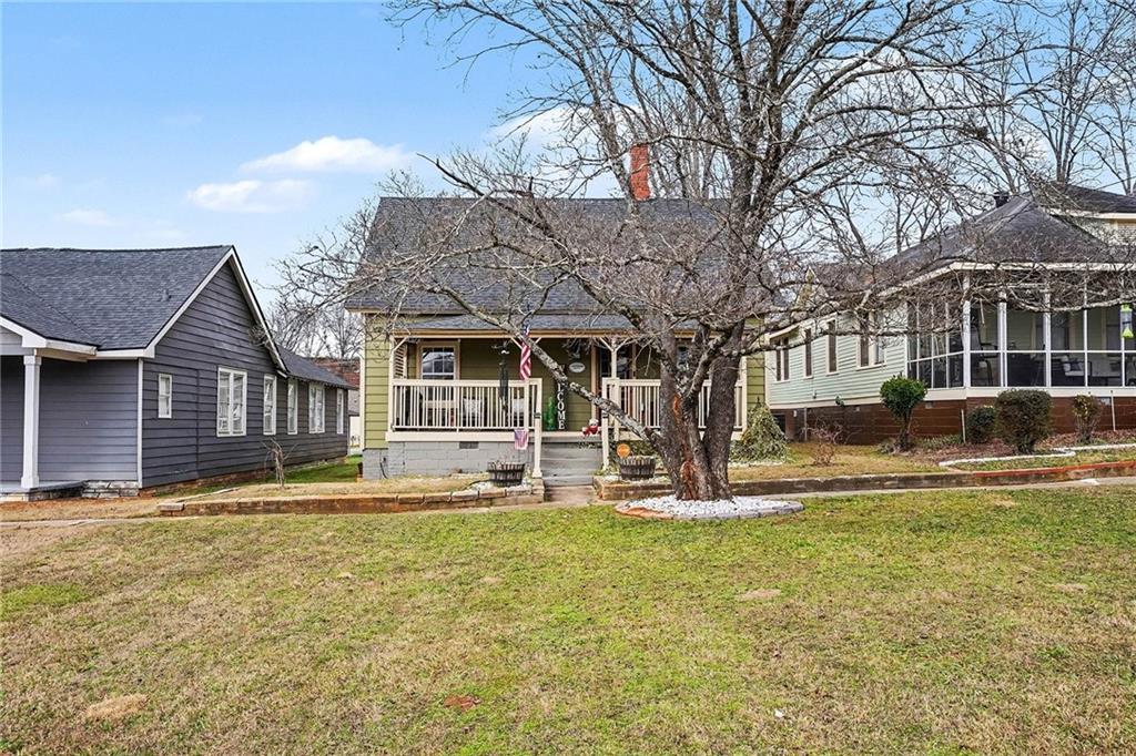 7 Cotton Ave., Porterdale, GA 30014