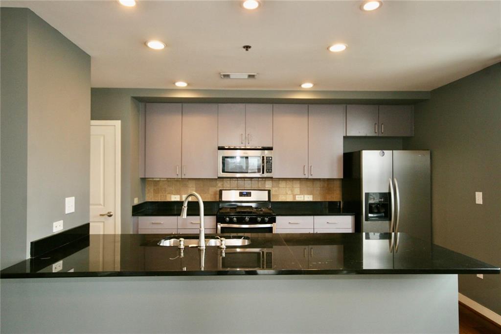 565 Peachtree St. #1404, Atlanta, GA 30308