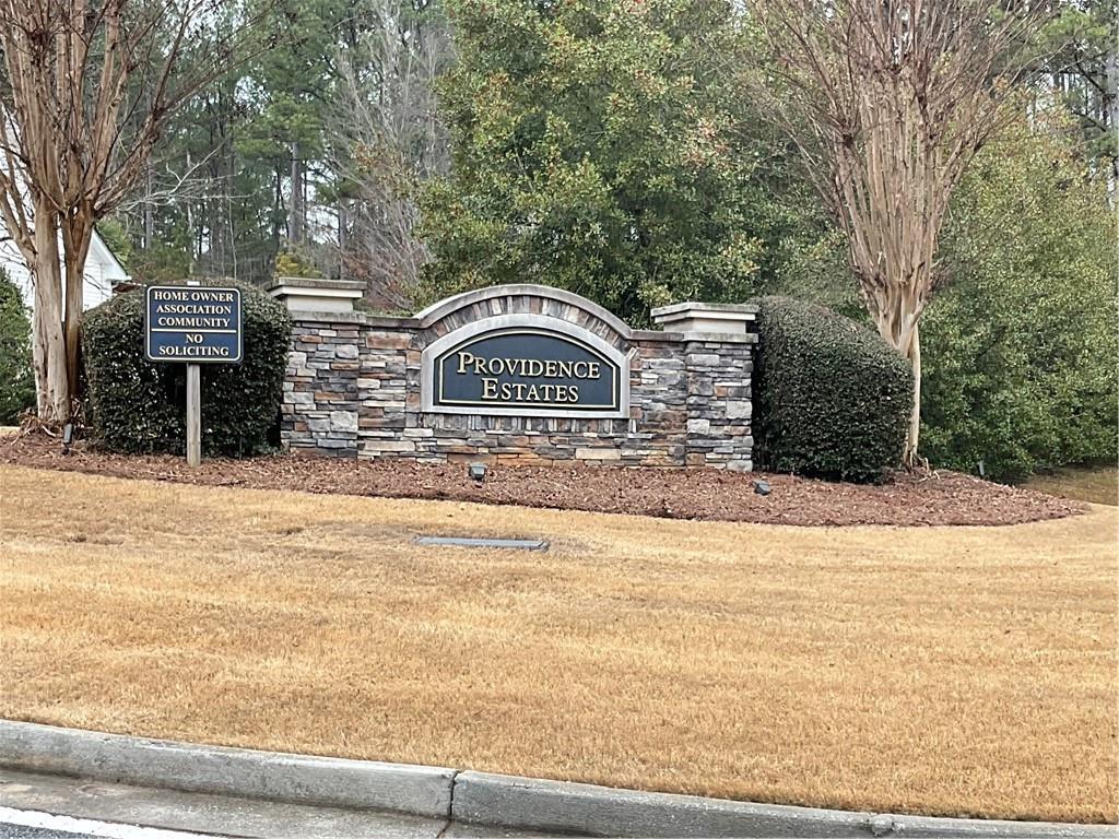 21 Sunny Point, Newnan, GA 30263