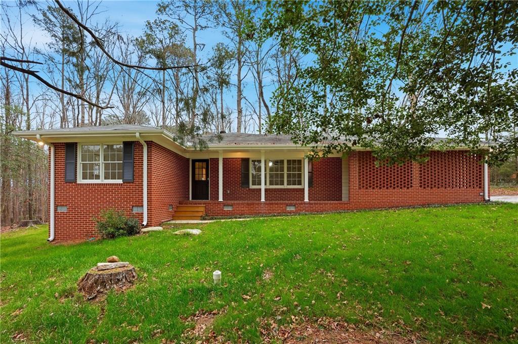 6170 Center Hill Church Rd., Loganville, GA 30052