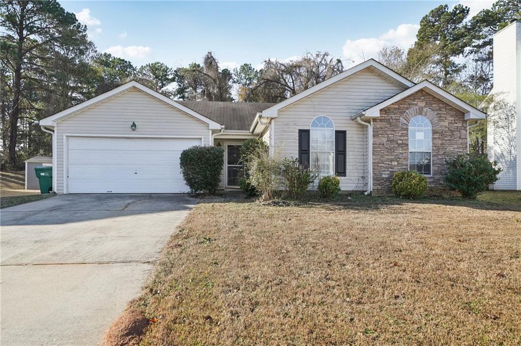 1443 Pebble Ridge Ln., Hampton, GA 30228