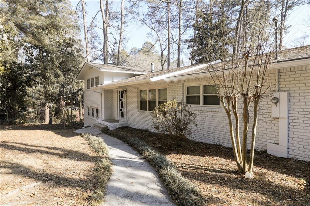 3175 Alton Rd., Atlanta, GA 30341